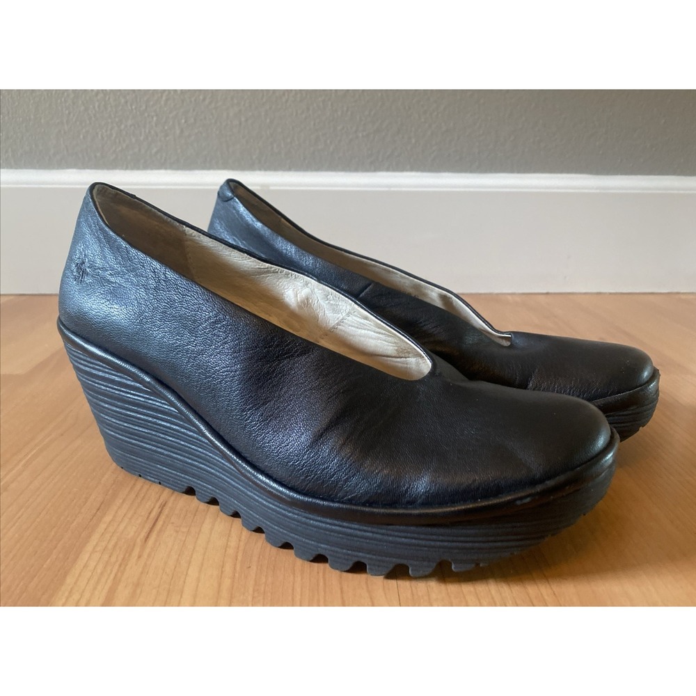 Fly London Women Size 11 /EU 42 Yaz Leather Wedge Slip On Black Platform Shoes